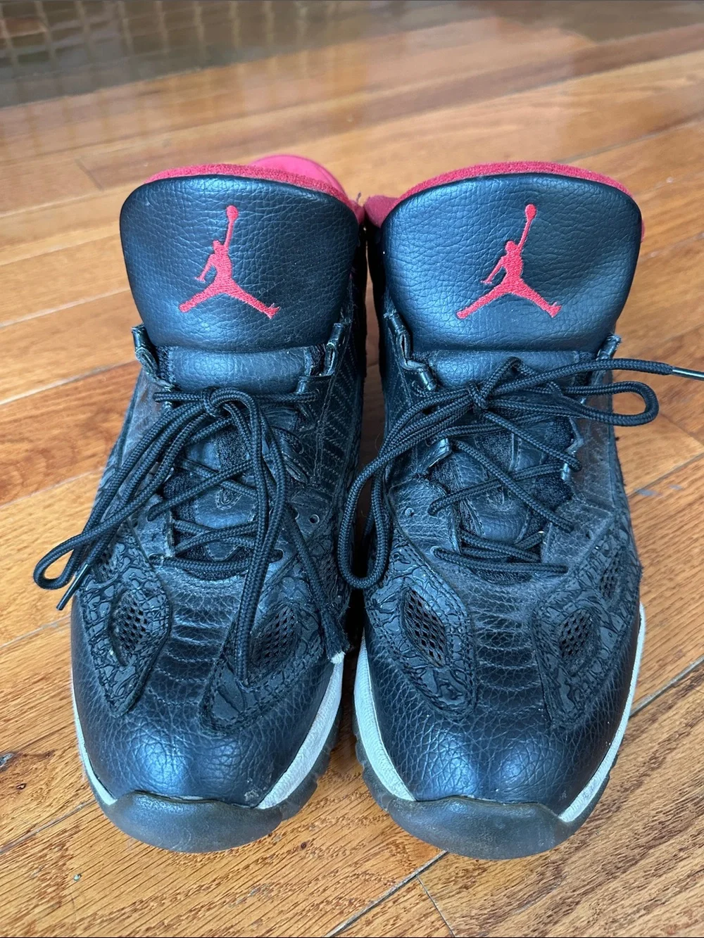 Air Jordan 11 Retro Low IE 'Black Charcoal Red' 2011